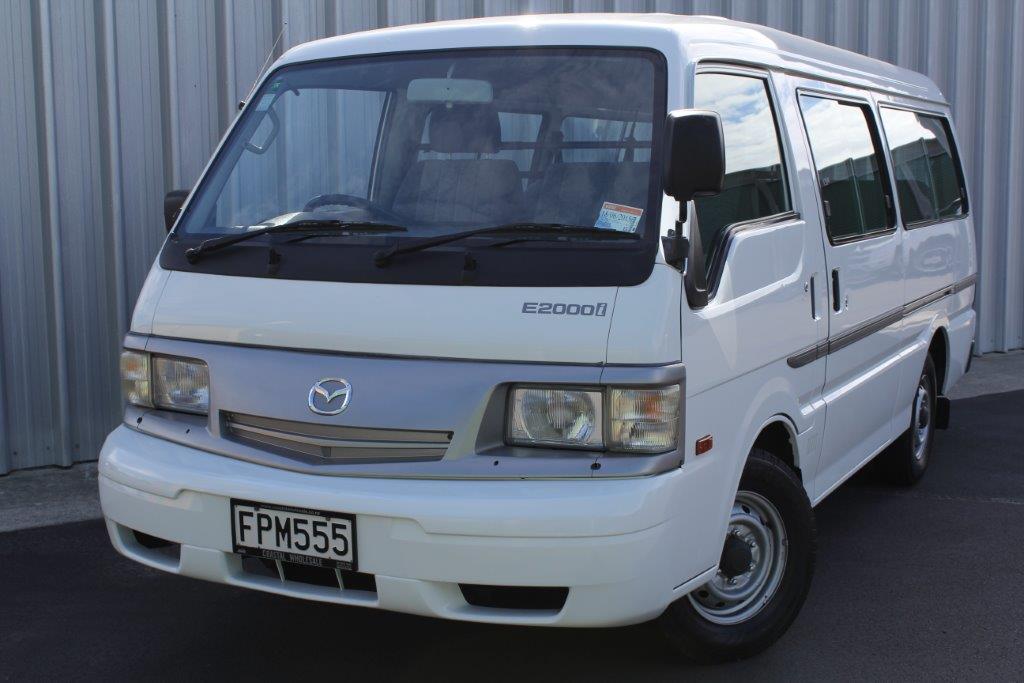 Купить микроавтобус мазда. Mazda e2000. Mazda e2000 1993. Mazda Bongo 4 поколение микроавтобус , 2000. Микроавтобус Мазда 1985.