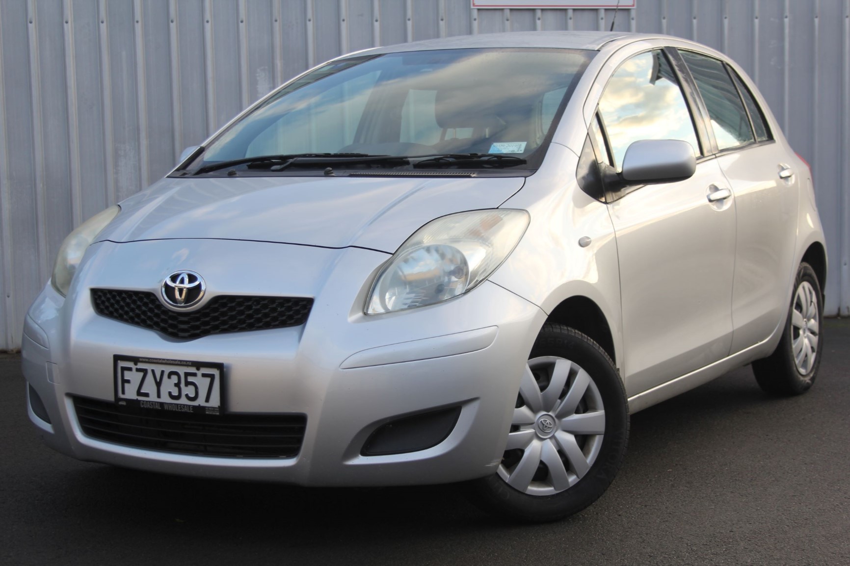 Toyota Yaris 5 door hatch 2011 for sale in Auckland