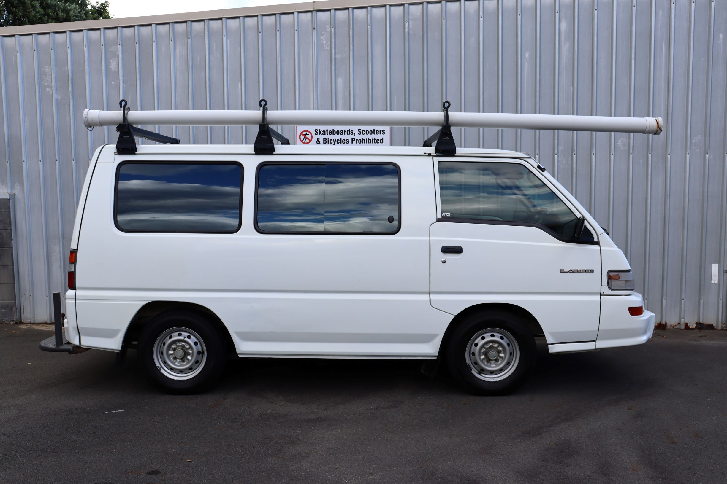 Mitsubishi L300 2011 for sale in Auckland