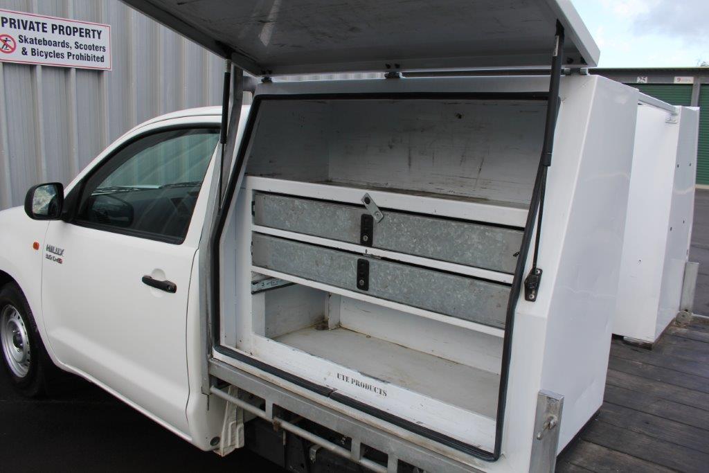 Toyota HILUX 2012 for sale in Auckland