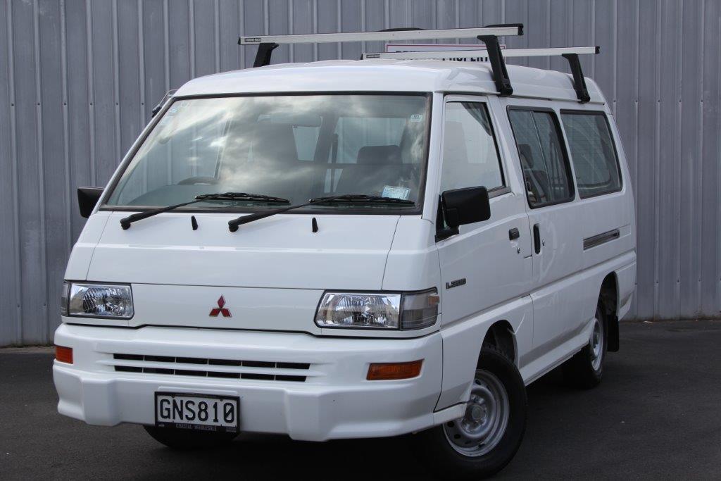 Mitsubishi l300 6 SEATER VAN 2012 for sale in Auckland