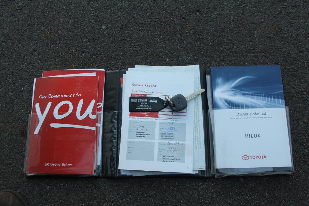 Toyota Hilux 2WD SINGLE CAB FLATDECK 2012 for sale in Auckland