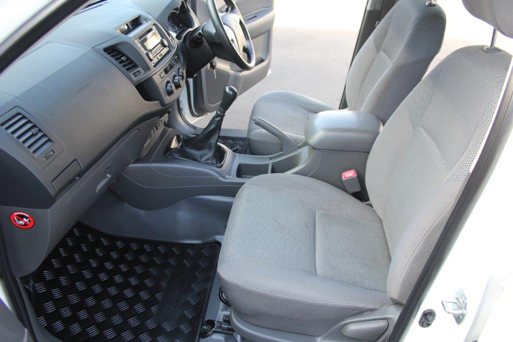 Toyota HILUX 2WD  2013 for sale in Auckland