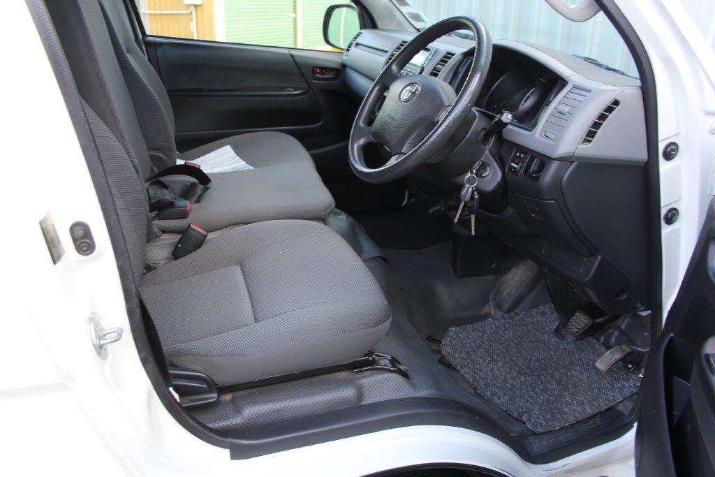 Toyota Hiace ZL AUTO 2013 for sale in Auckland