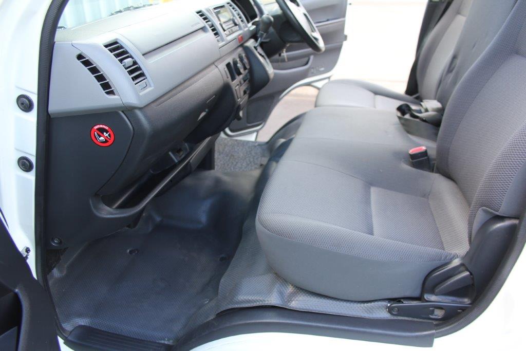 Toyota Hiace ZL AUTO 2013 for sale in Auckland