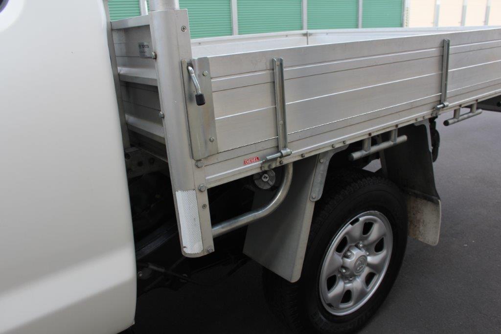 Toyota Hilux 4WD FLATDECK 2013 for sale in Auckland