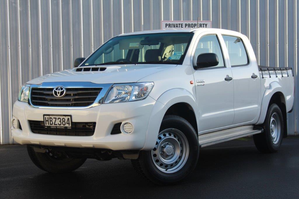 Toyota Hilux 4WD 2013 for sale in Auckland