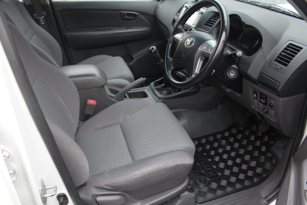 Toyota HILUX 4WD 2014 for sale in Auckland