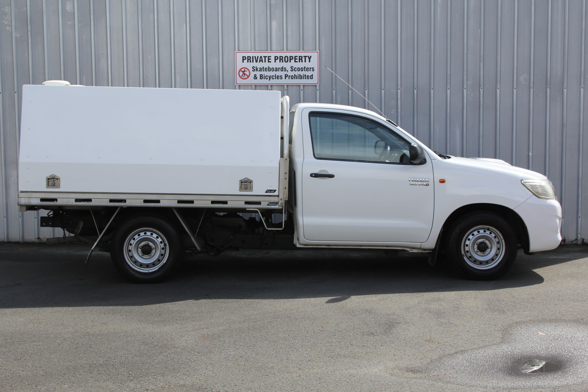 Toyota Hilux toolbox set up 2014 for sale in Auckland