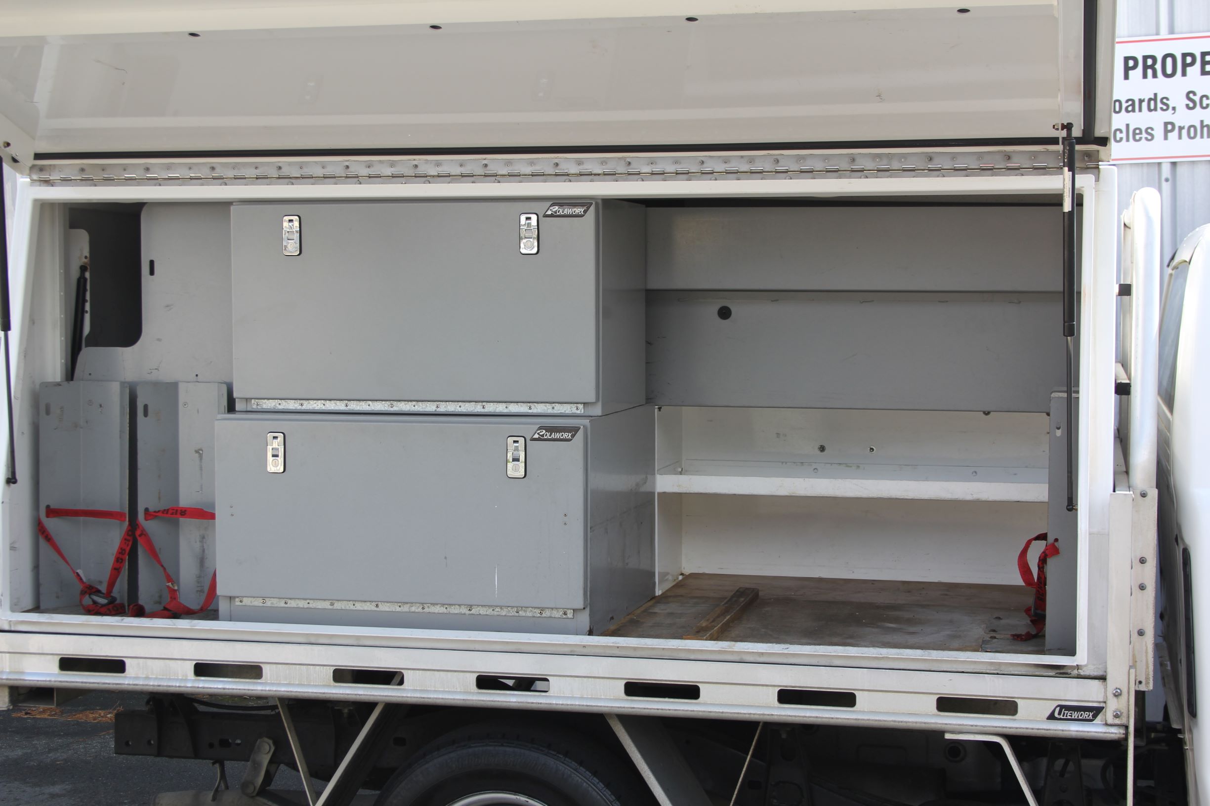 Toyota Hilux toolbox set up 2014 for sale in Auckland