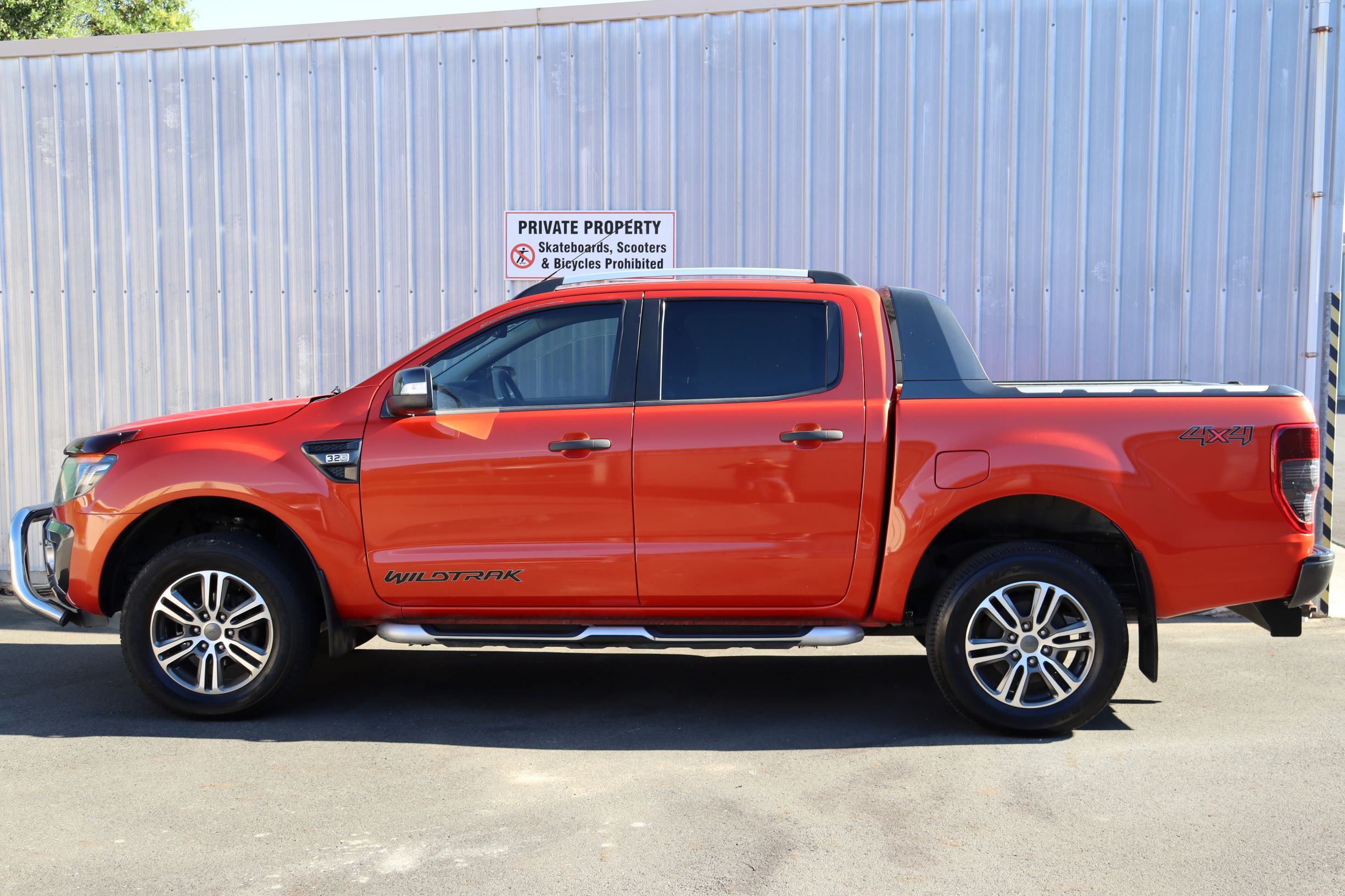 Ford Ranger 4WD WILDTRACK MANUAL 2014 for sale in Auckland