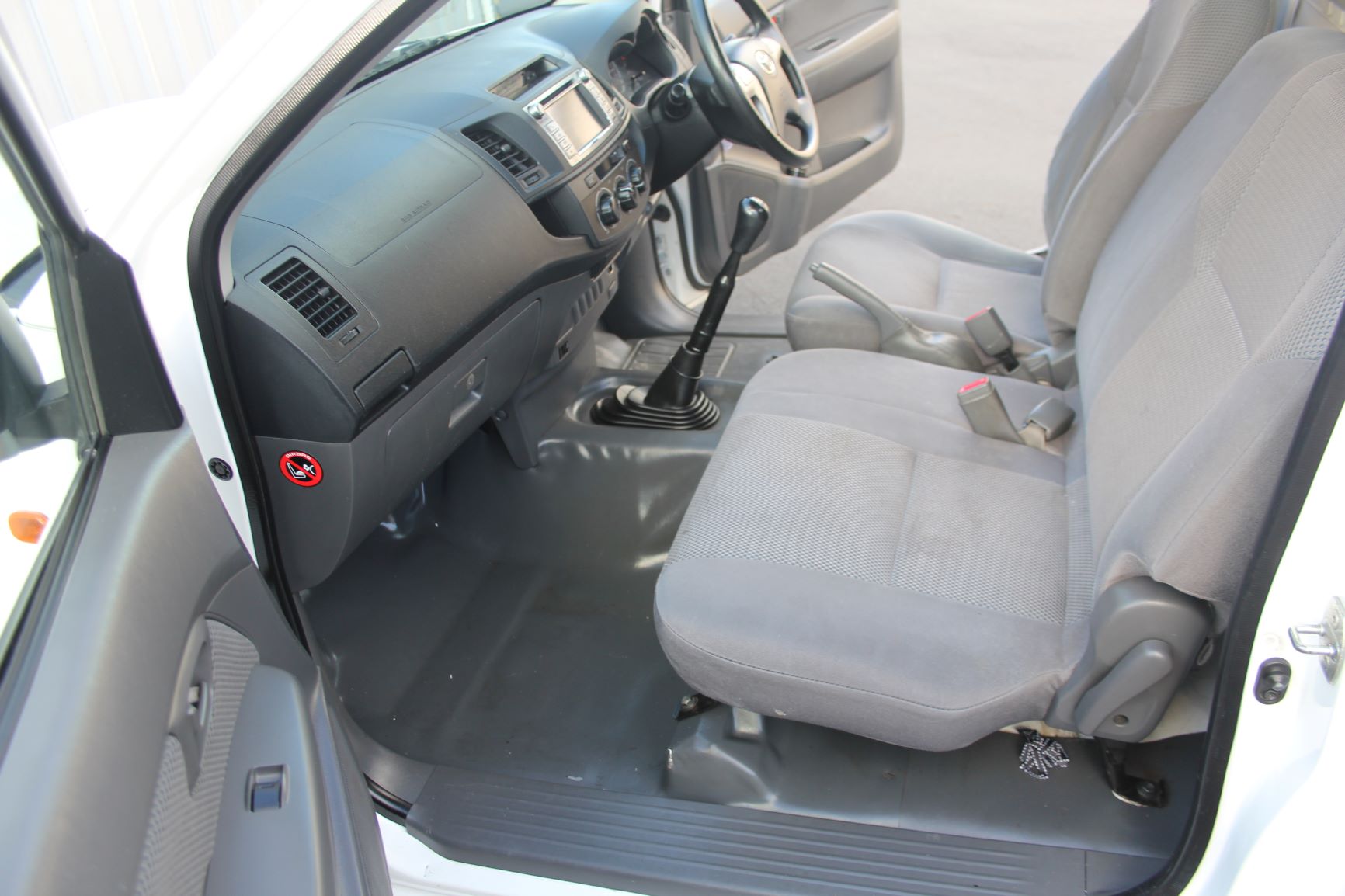 Toyota Hilux 2wd service body 2014 for sale in Auckland