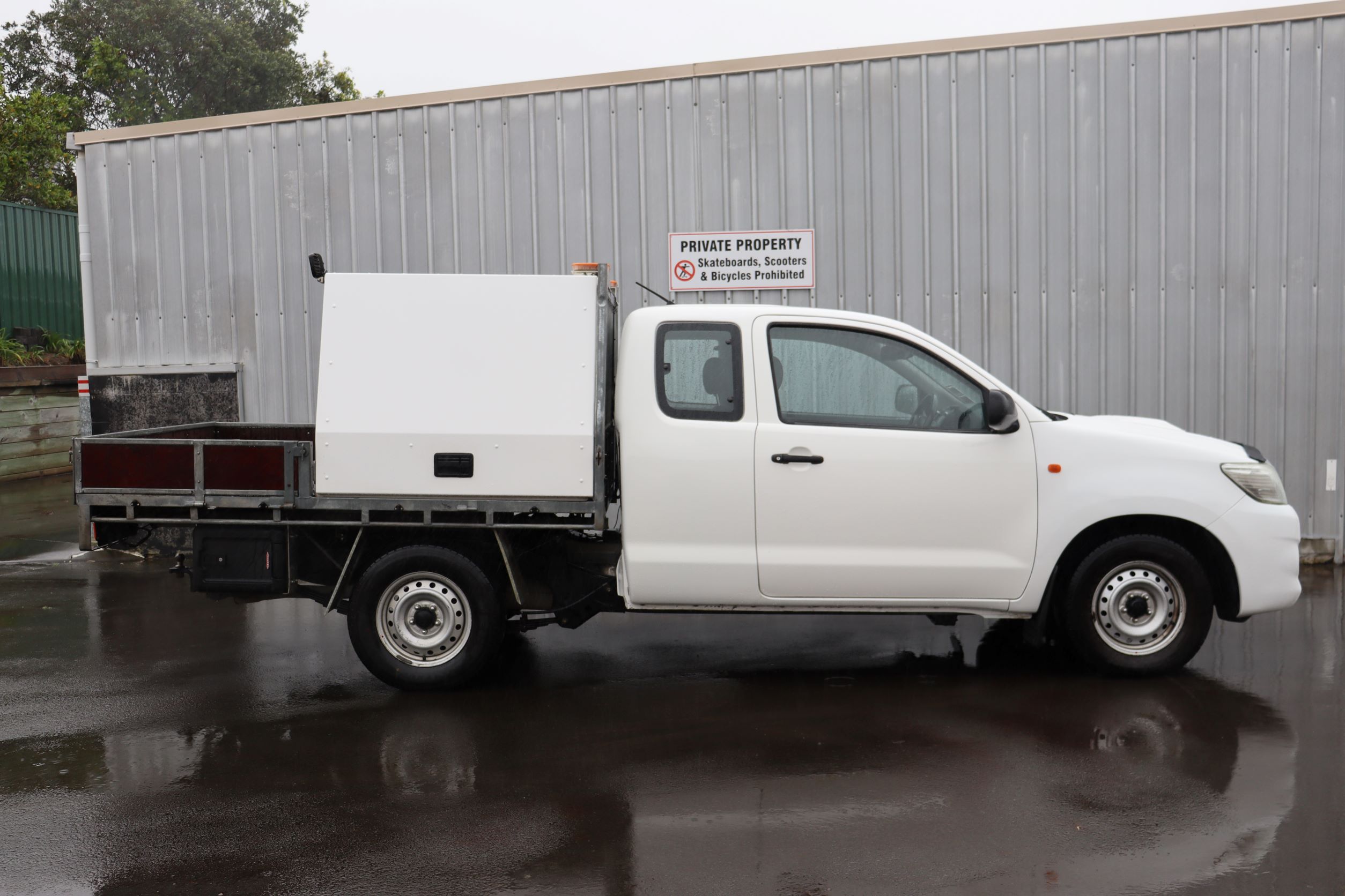 Toyota Hilux CAMCO SET UP 2014 for sale in Auckland