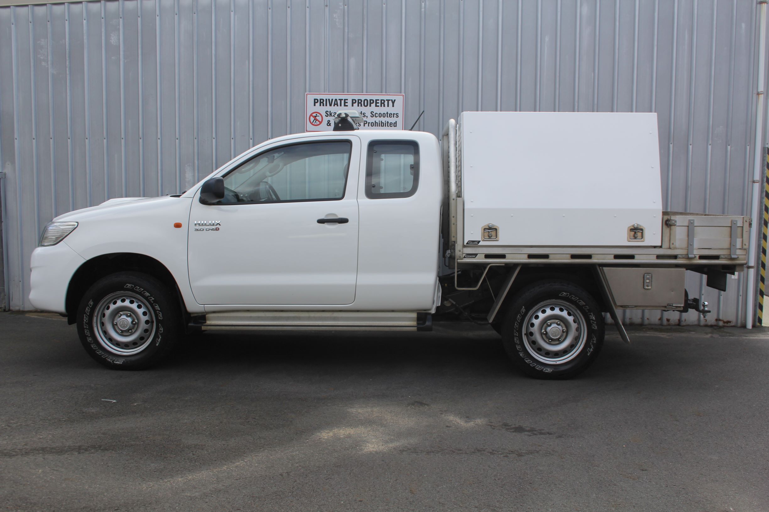 Toyota Hilux 4WD manual 2014 for sale in Auckland