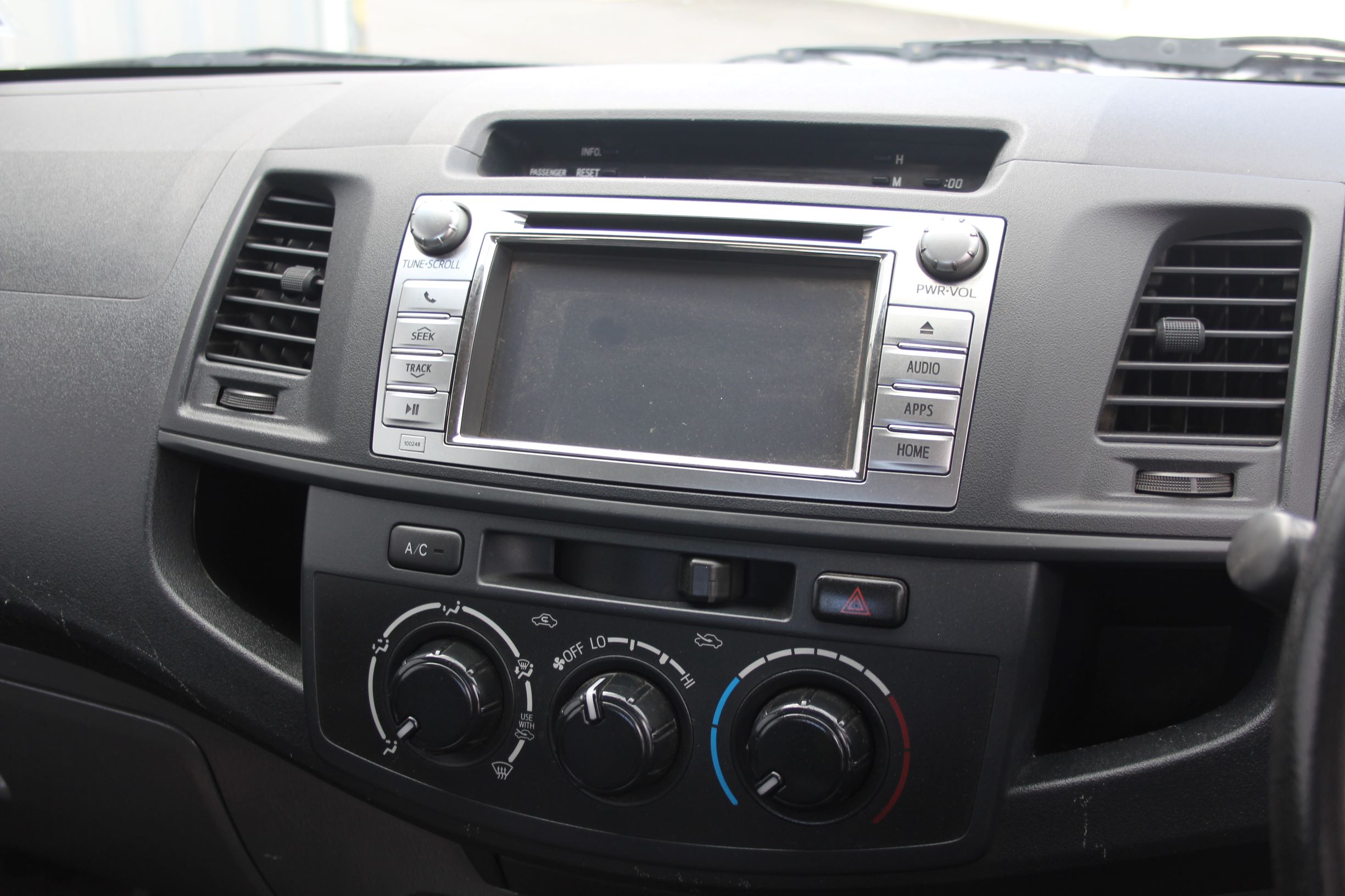 Toyota Hilux 4WD manual 2014 for sale in Auckland