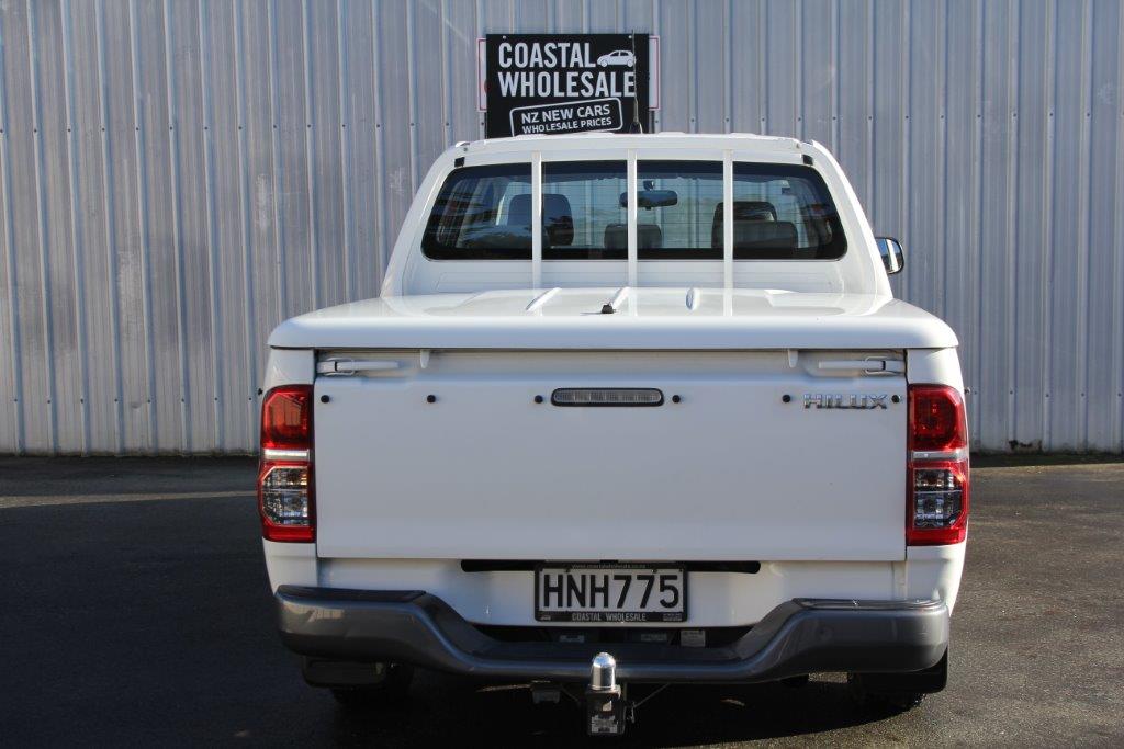 Toyota Hilux 2WD 2014 for sale in Auckland