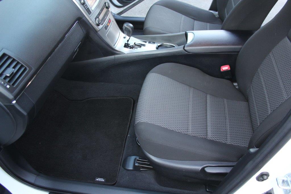 Toyota AVENSIS STATION WAGON 2014 for sale in Auckland