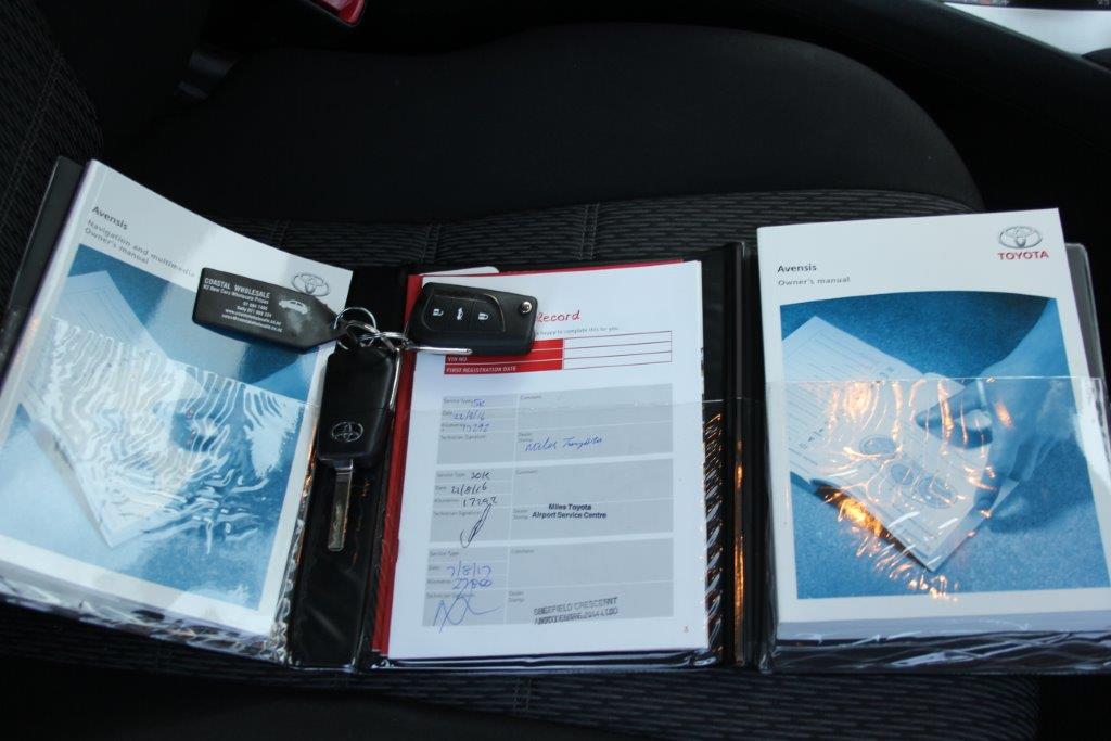 Toyota AVENSIS STATION WAGON 2014 for sale in Auckland