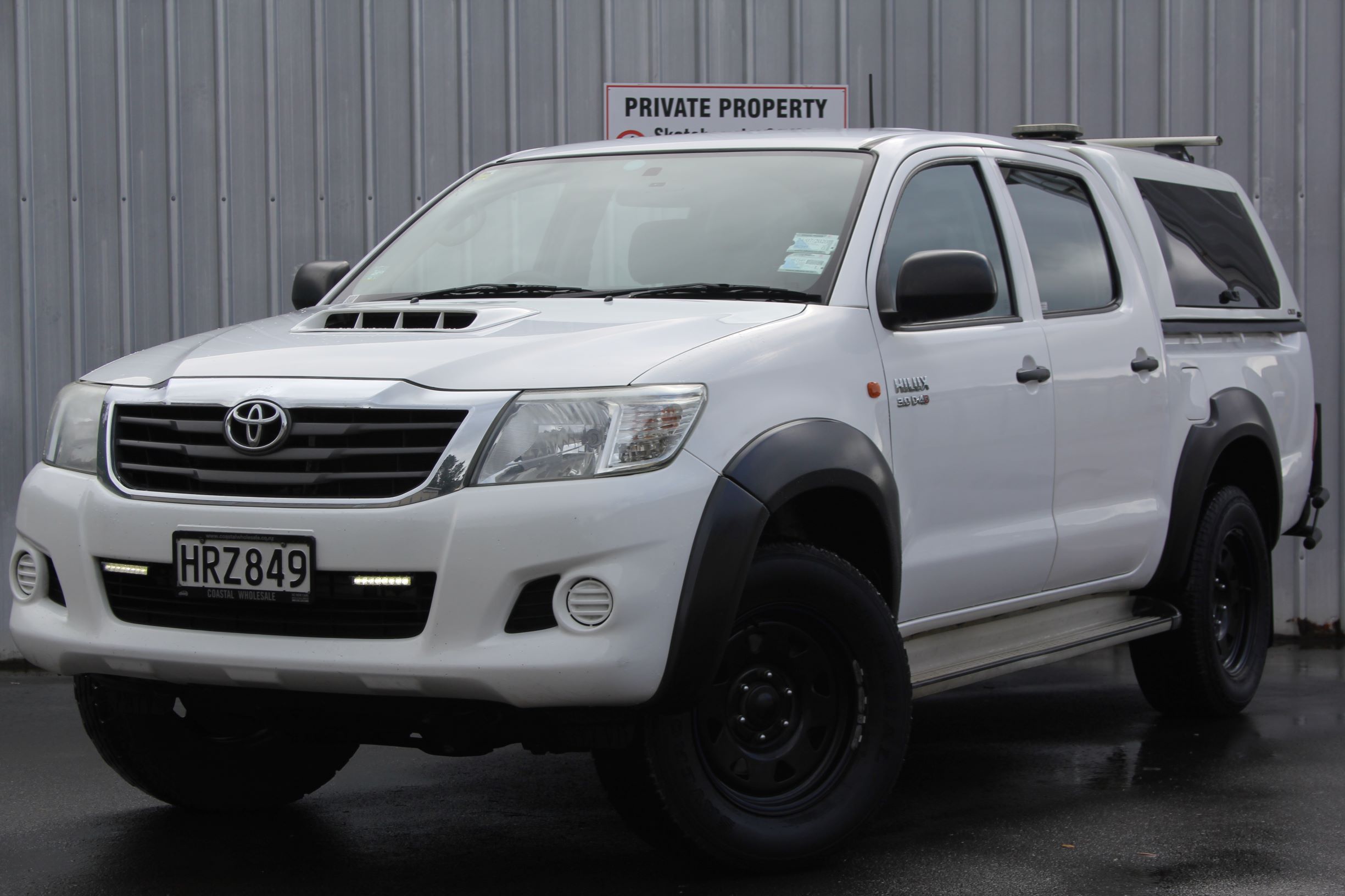 Toyota Hilux 4WD manual 2014 for sale in Auckland