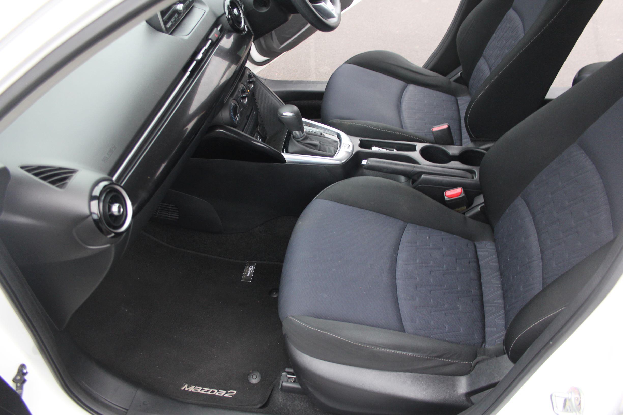 Mazda 2 GLX 2014 for sale in Auckland