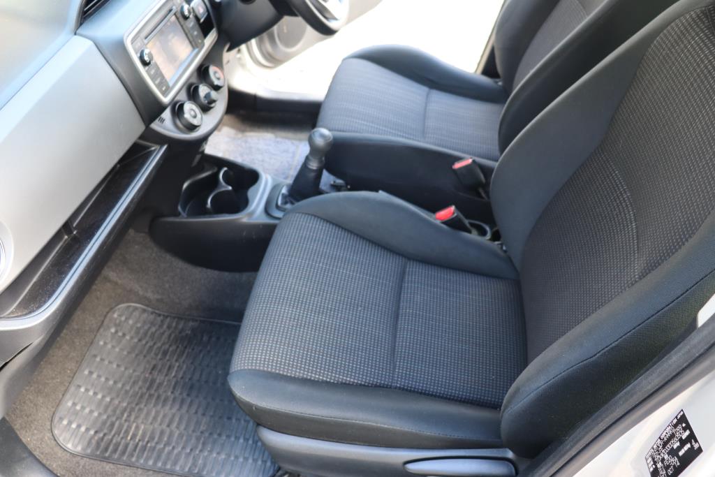 Toyota Yaris GX MANUAL 2015 for sale in Auckland