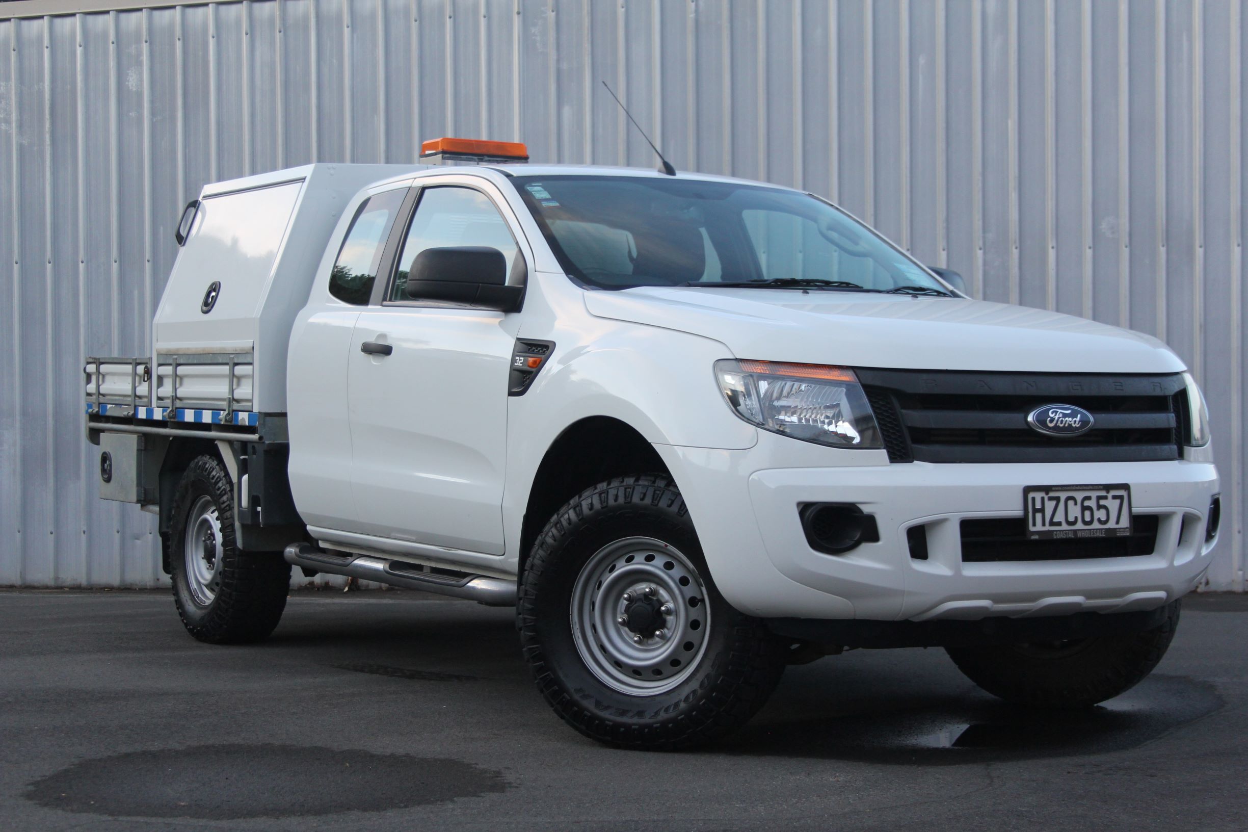 Ford Ranger 4WD FLATDECK TOOLBOXES 2015 for sale in Auckland