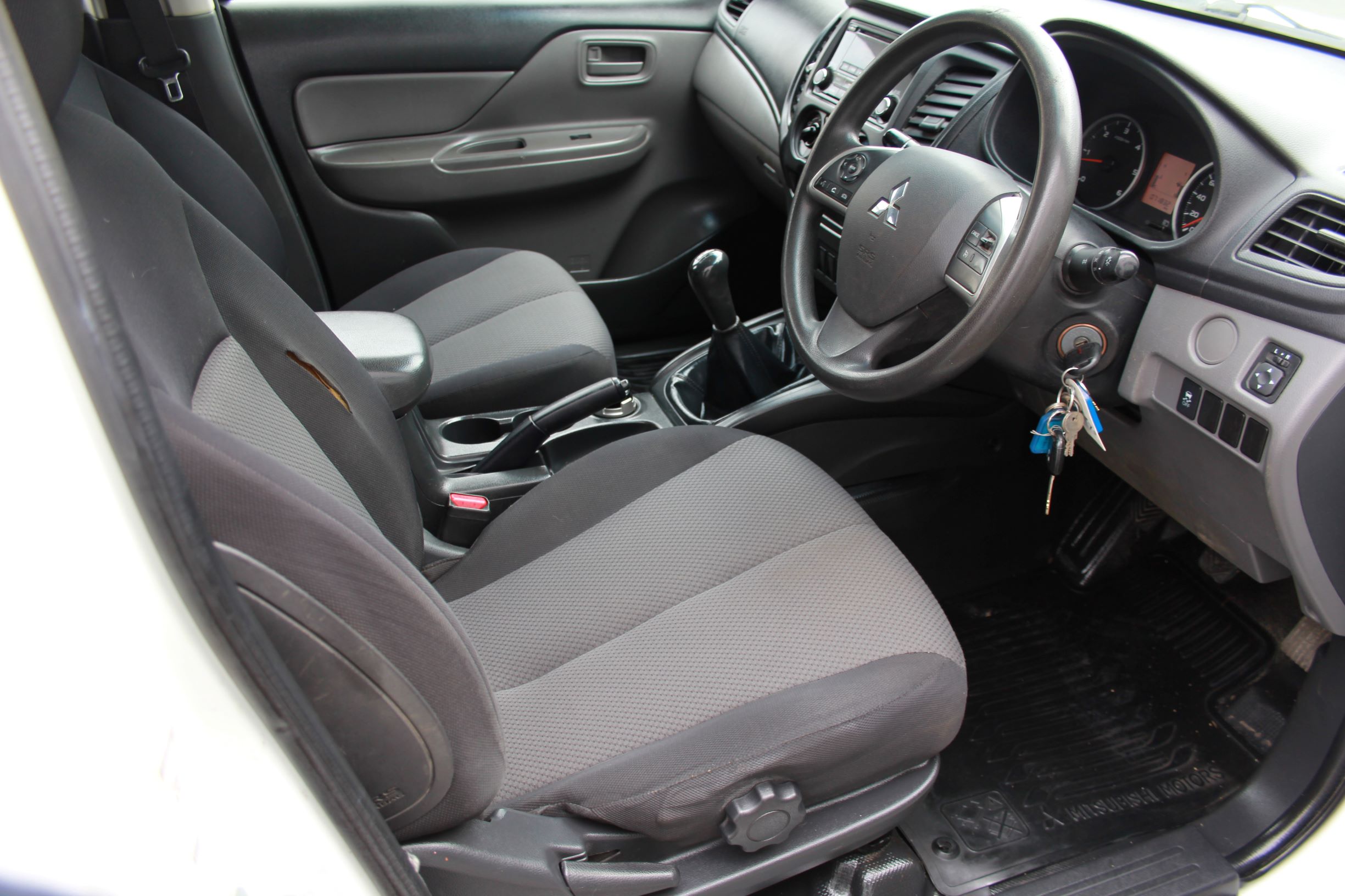 Mitsubishi TRITON 4WD 2015 for sale in Auckland