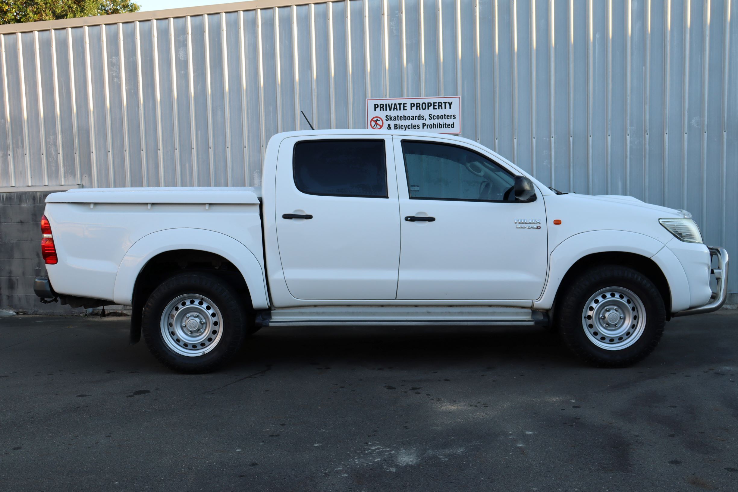 Toyota Hilux 4WD 2015 for sale in Auckland