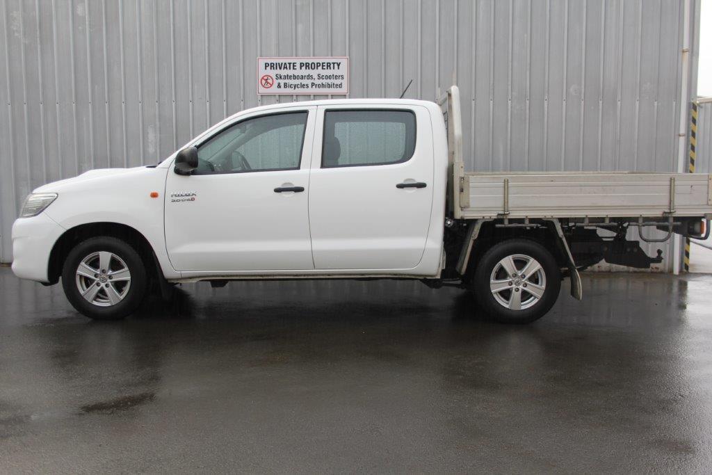 Toyota Hilux 2WD 2015 for sale in Auckland
