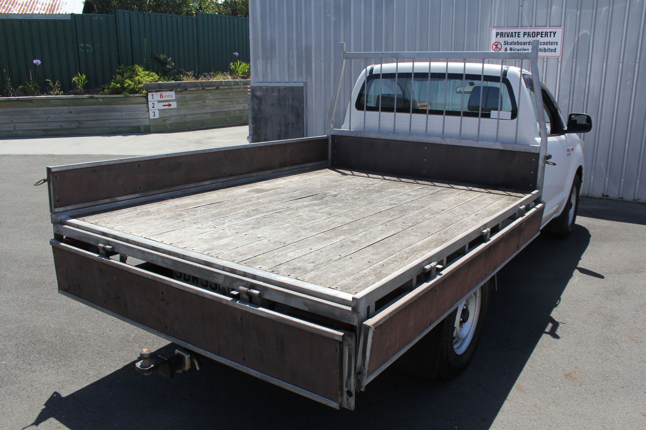 Toyota HILUX FLATDECK 2015 for sale in Auckland