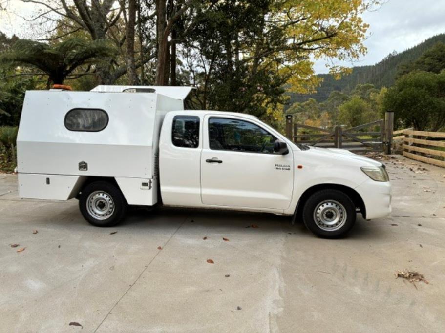 Toyota Hilux 2015 for sale in Auckland