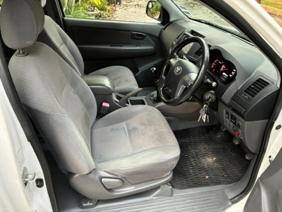 Toyota Hilux 2015 for sale in Auckland