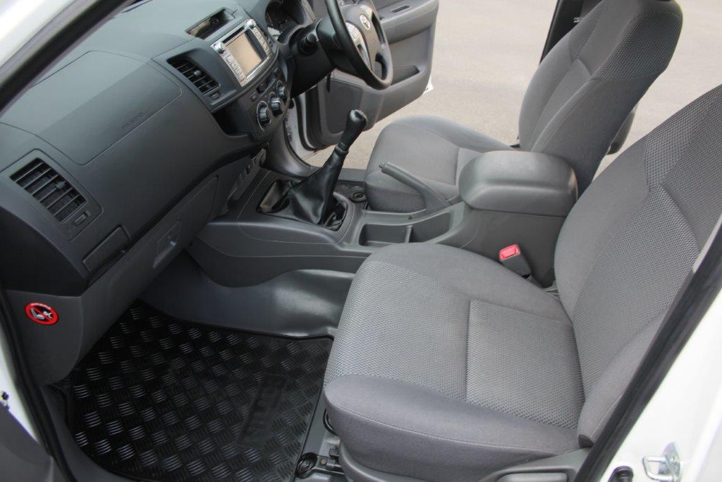 Toyota HILUX 2WD 2015 for sale in Auckland