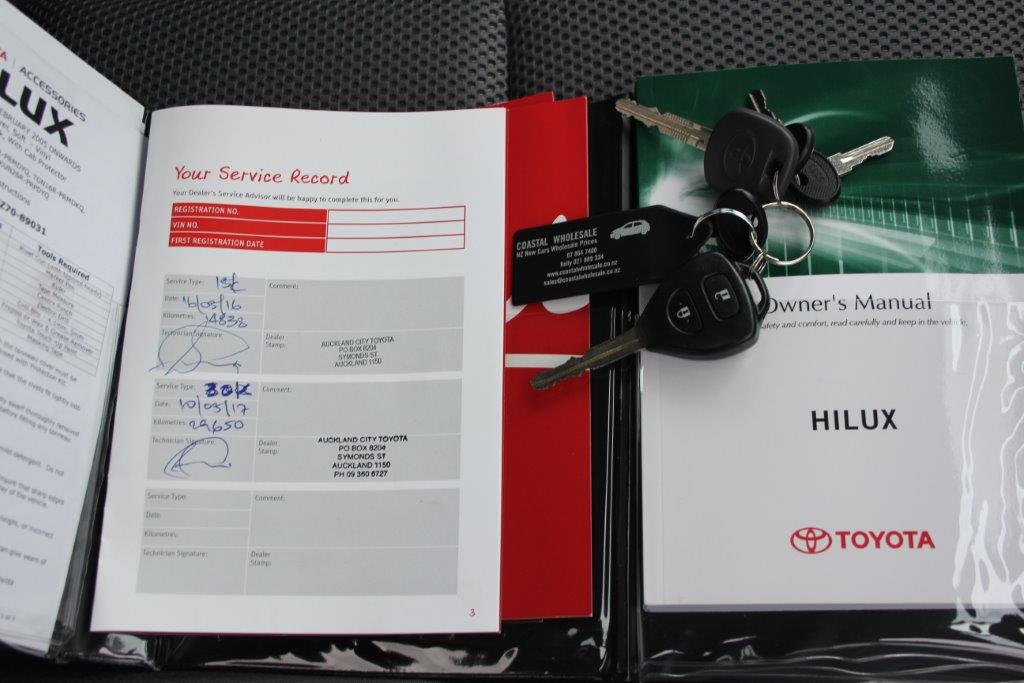 Toyota HILUX 2WD 2015 for sale in Auckland