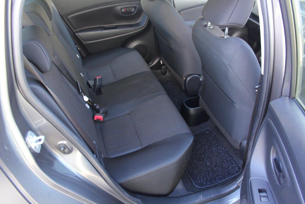 Toyota YARIS HATCH MANUAL 2015 for sale in Auckland