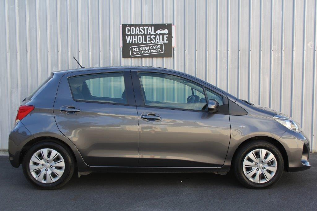 Toyota YARIS HATCH MANUAL 2015 for sale in Auckland