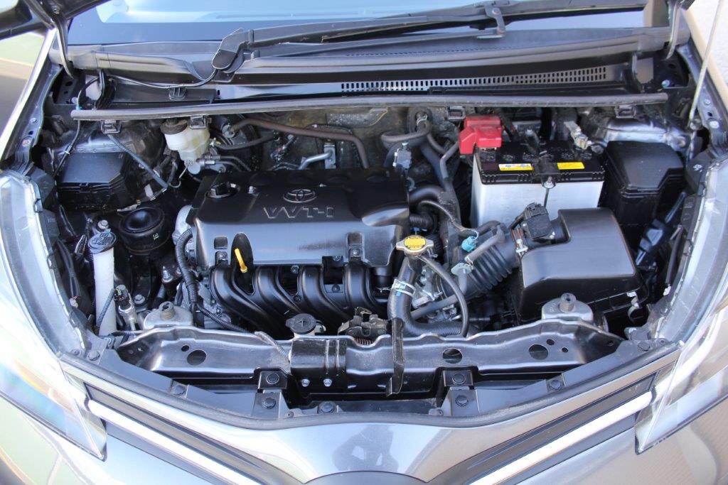 Toyota YARIS HATCH MANUAL 2015 for sale in Auckland