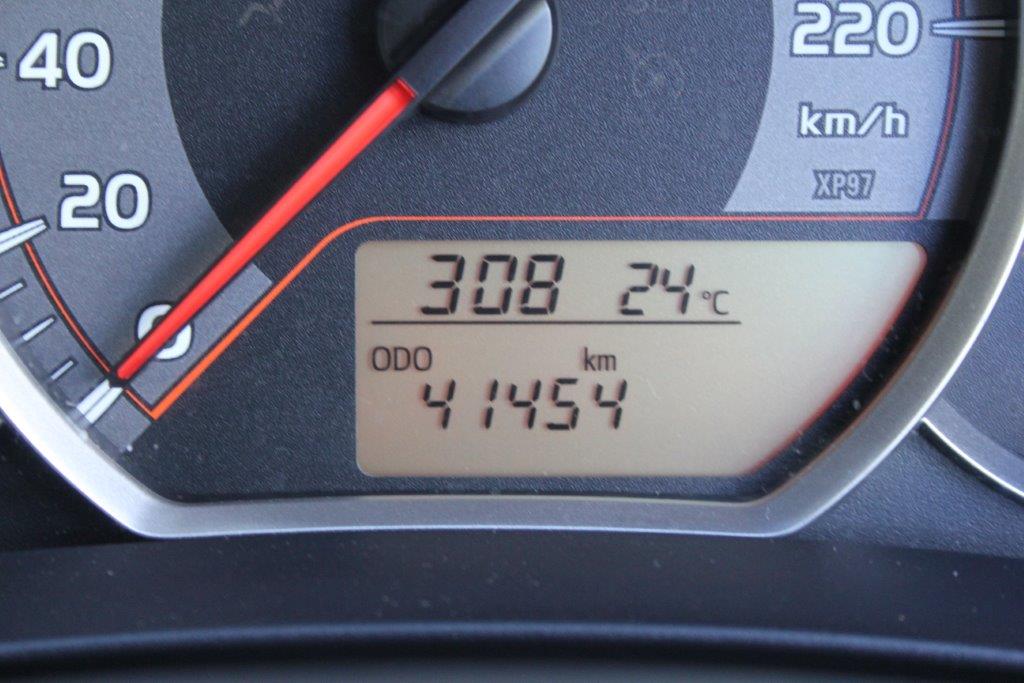 Toyota YARIS HATCH MANUAL 2015 for sale in Auckland