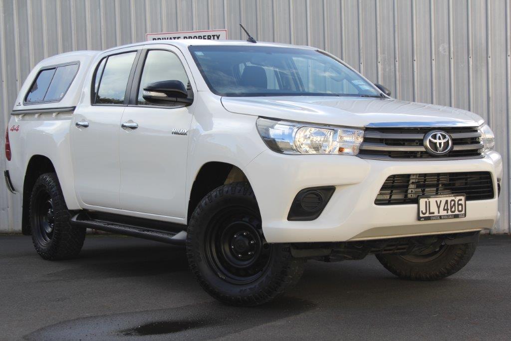 Toyota Hilux 4WD 2015 for sale in Auckland