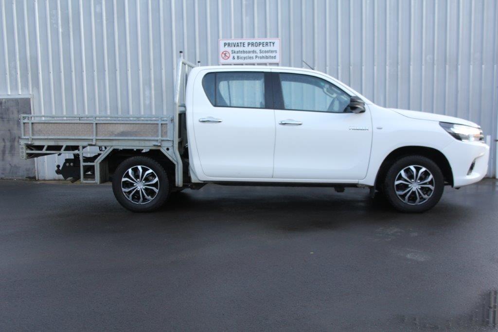 Toyota Hilux 2015 for sale in Auckland