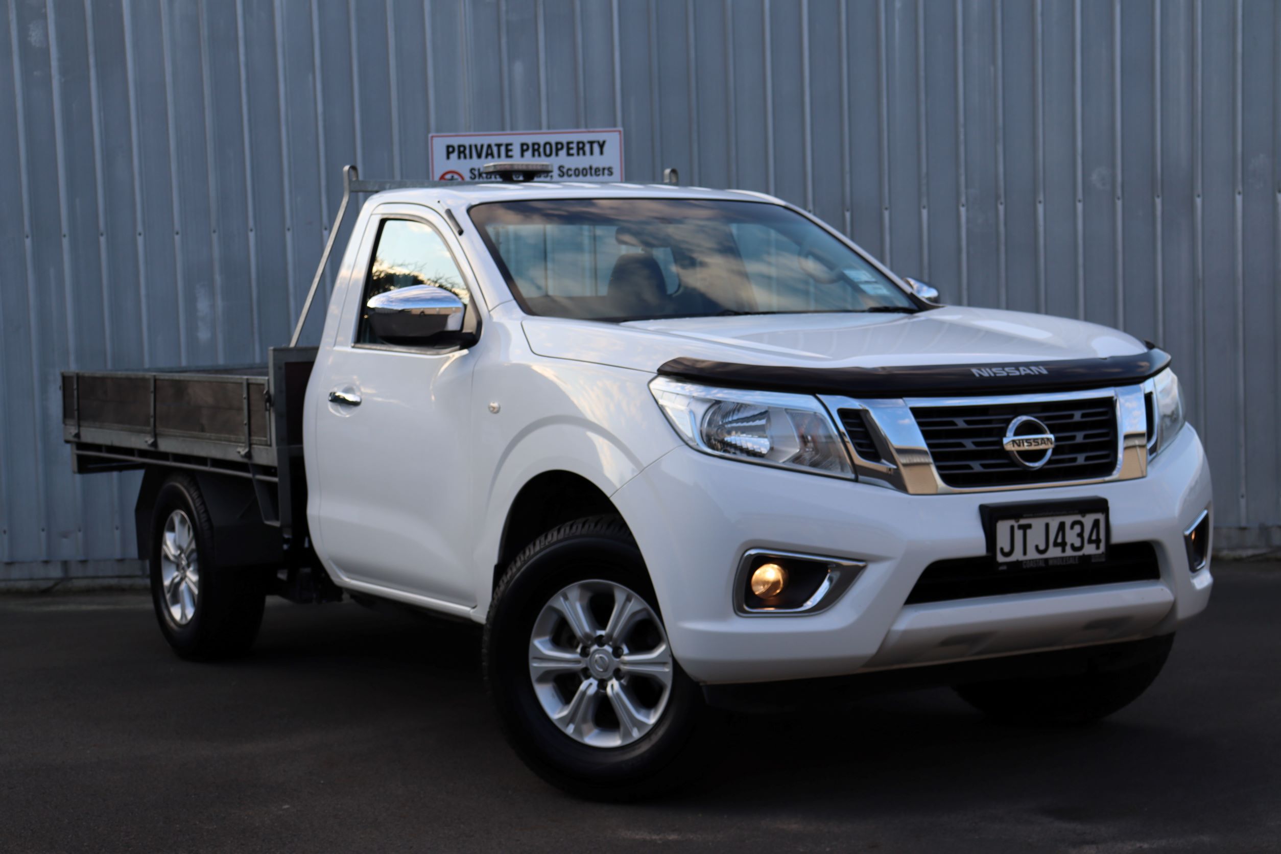 Nissan Navara Flatdeck 2016 for sale in Auckland