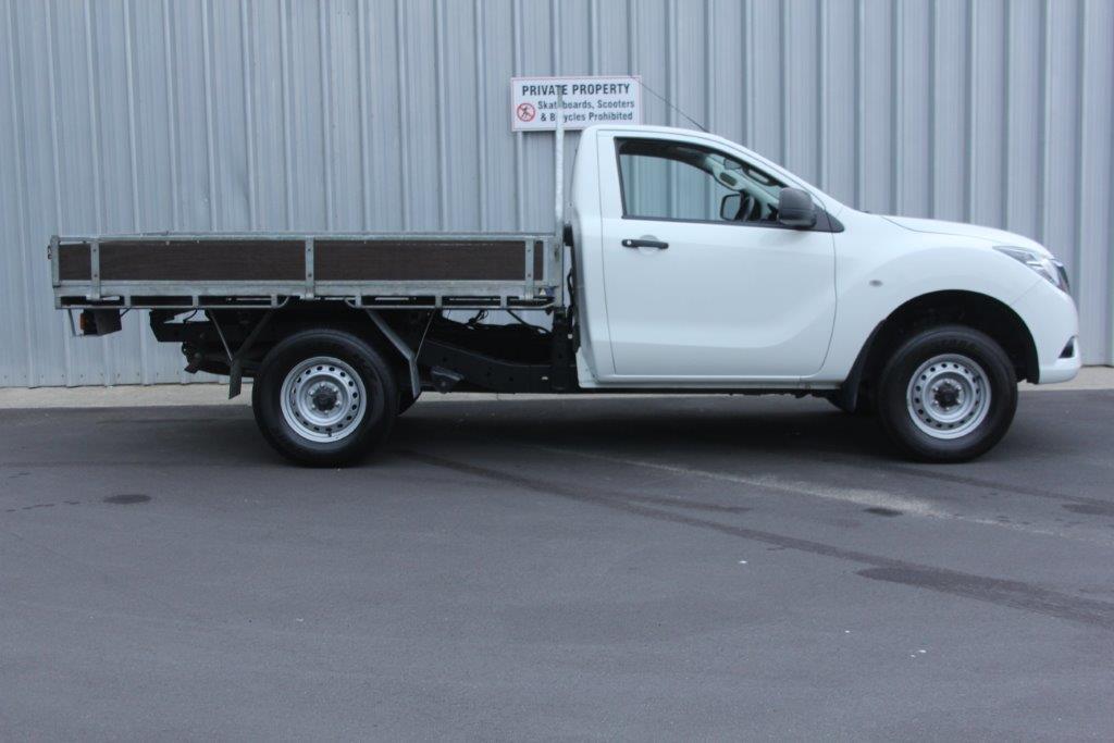 Mazda BT50 FLATDECK 2016 for sale in Auckland