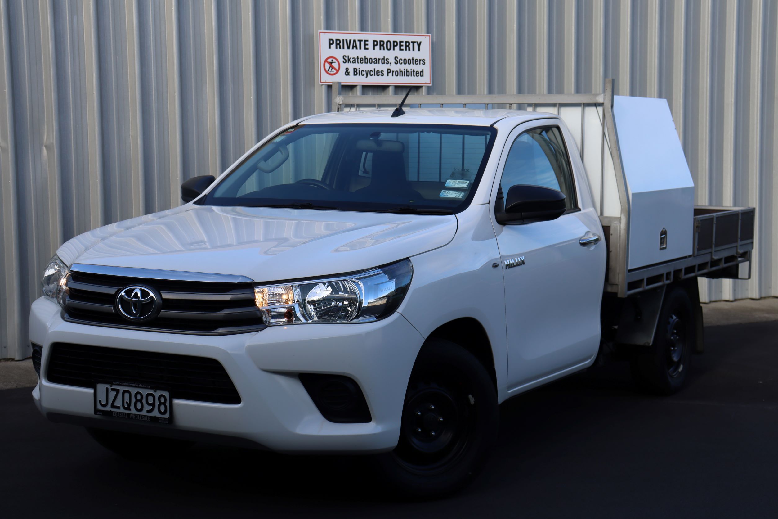 Toyota Hilux Flatdeck Service Body set up 2016 for sale in Auckland