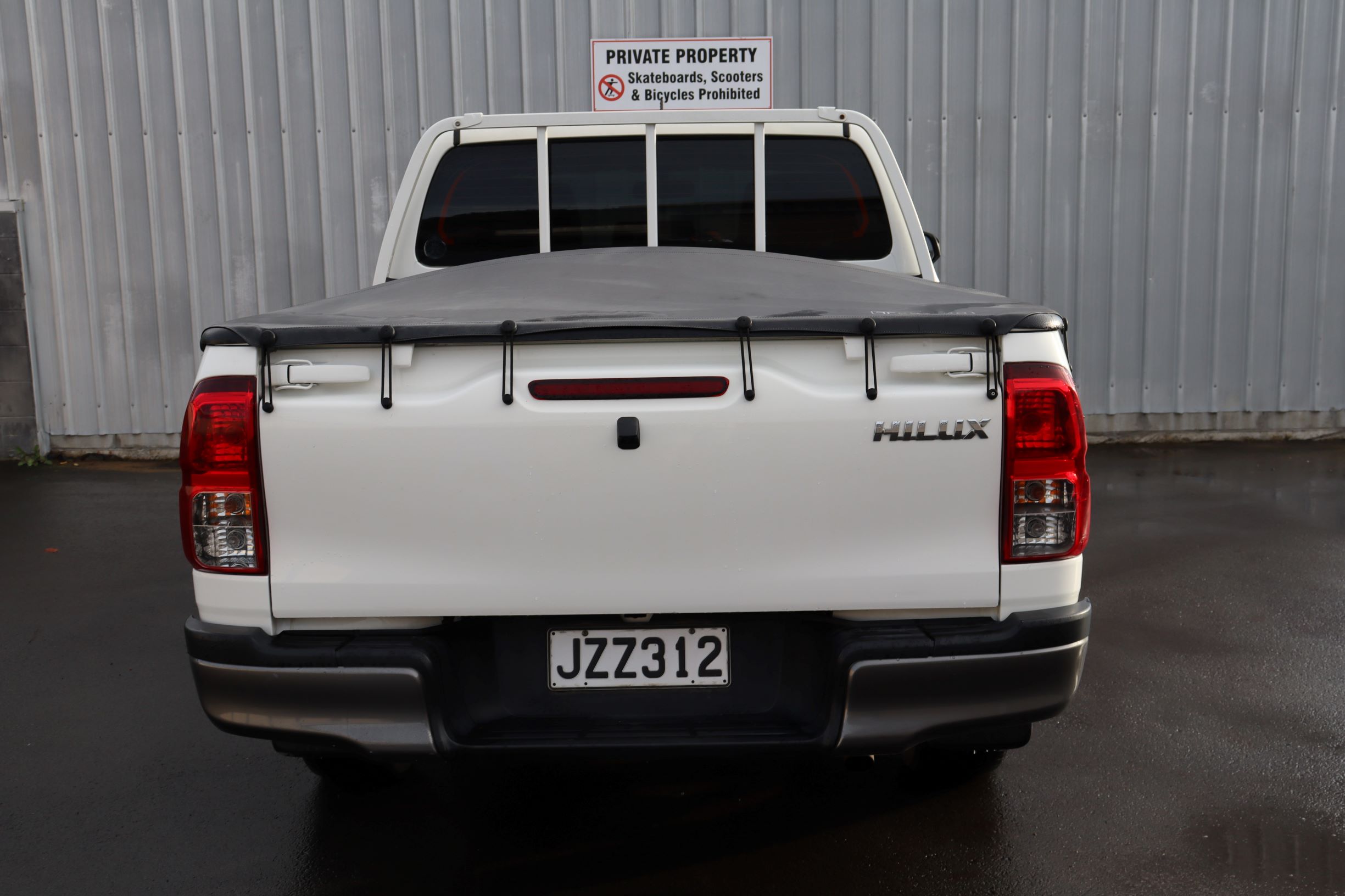 Toyota Hilux 2wd double cab 2016 for sale in Auckland