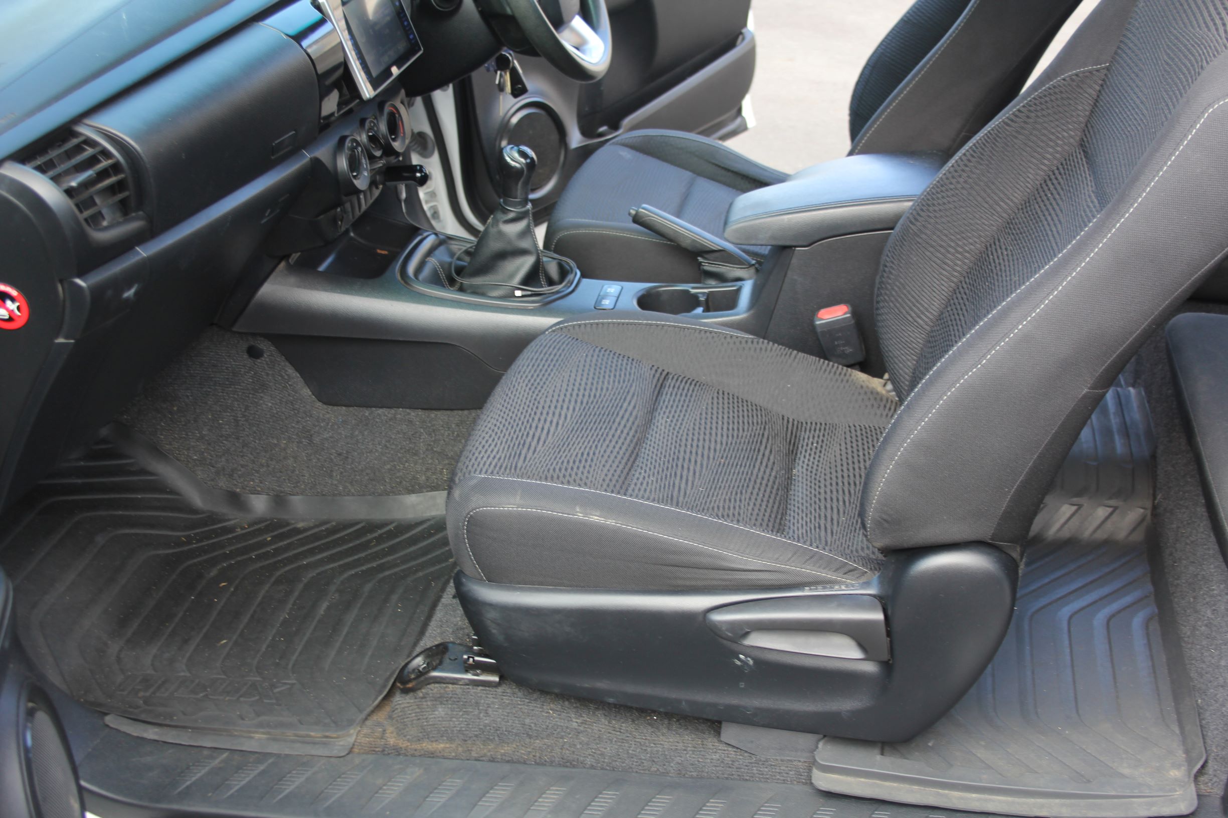 Toyota Hilux Flatdeck 2016 for sale in Auckland