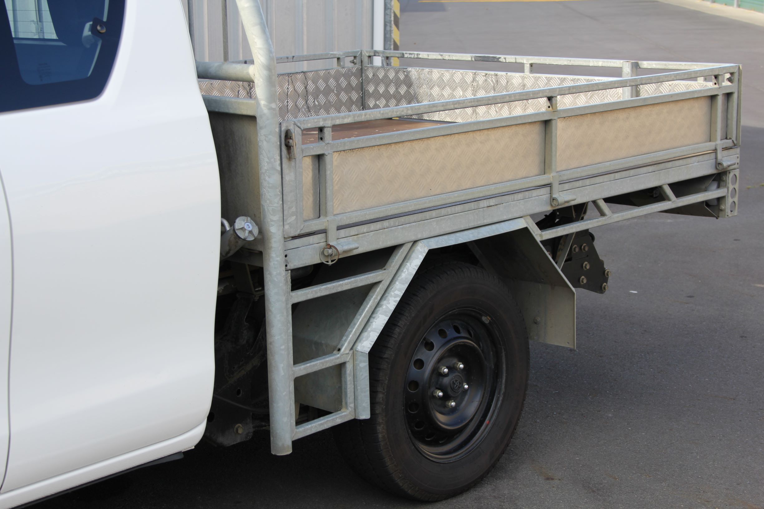 Toyota Hilux Flatdeck 2016 for sale in Auckland