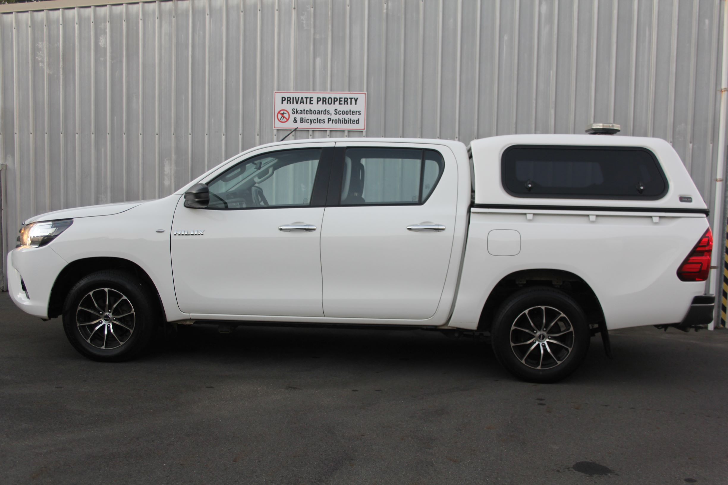 Toyota Hilux 2WD 2017 for sale in Auckland