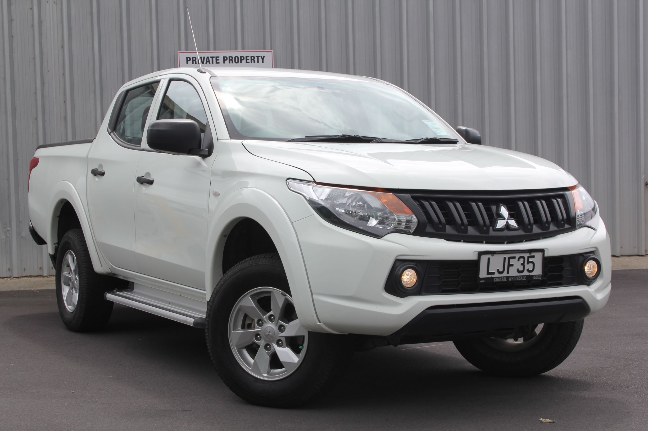 Mitsubishi Triton 4WD GLX 2018 for sale in Auckland