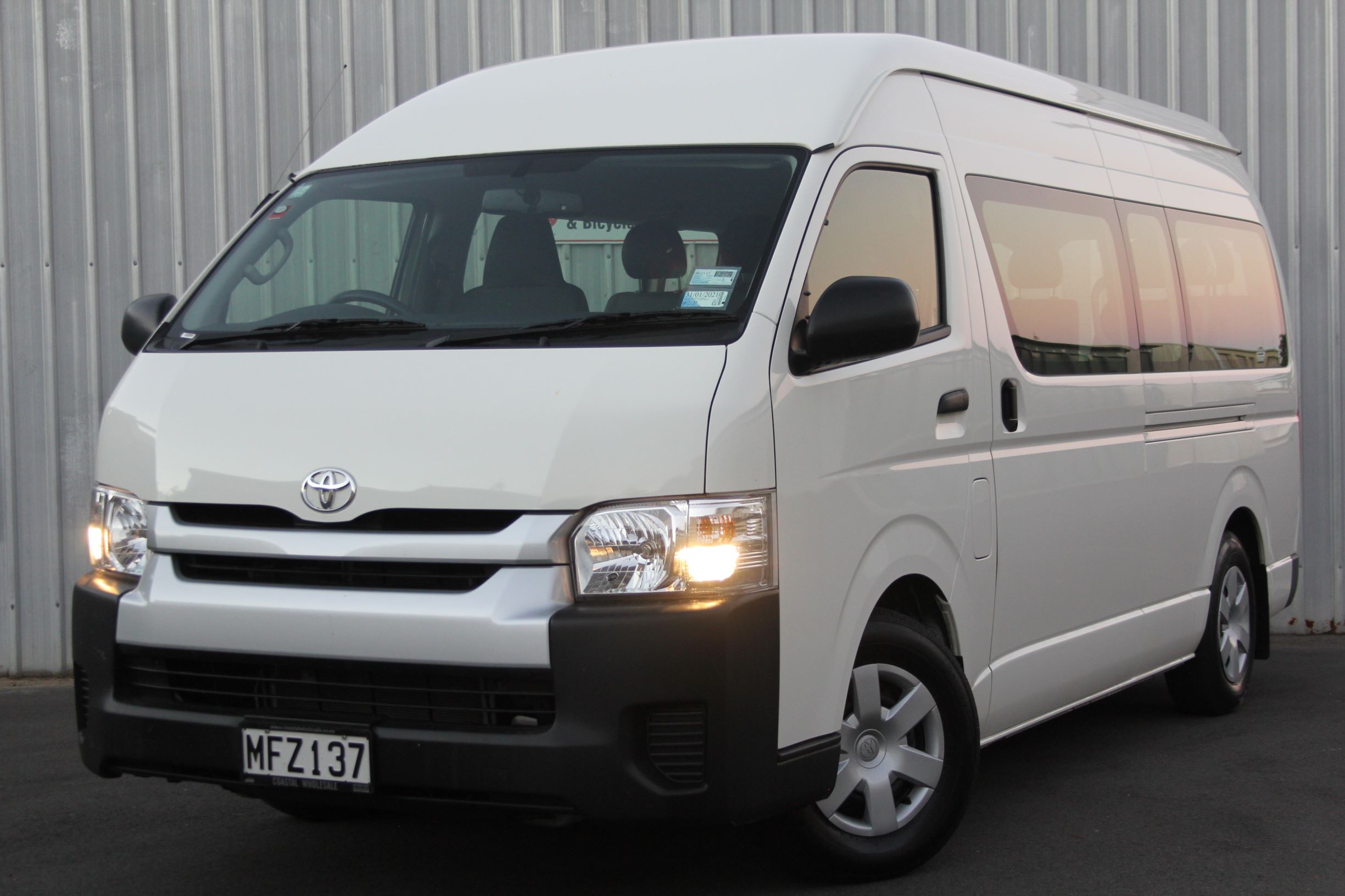 Toyota Hiace MINIBUS COACH 2019 for sale in Auckland