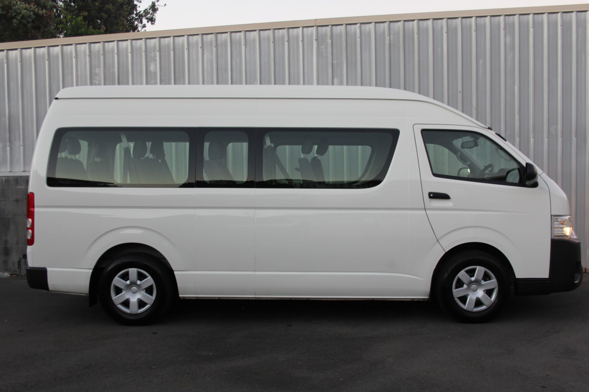 Toyota Hiace MINIBUS COACH 2019 for sale in Auckland